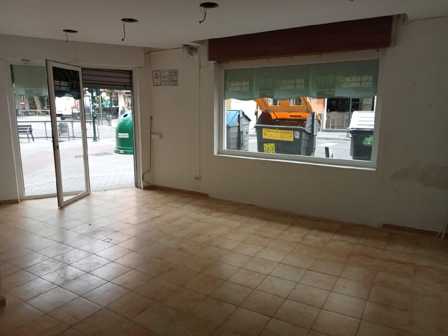  en venta local Barrio De Granada Alacantí 4