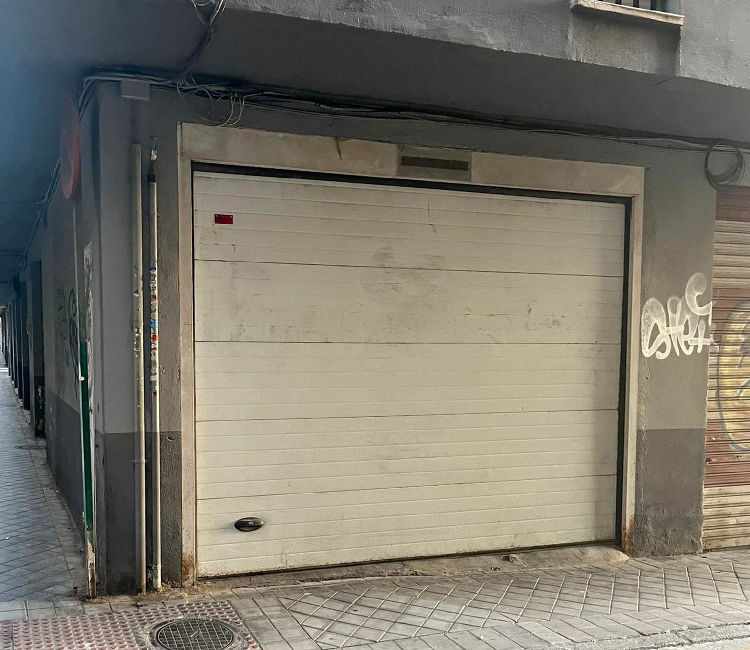  till salu lokal Barrio De Granada Alacantí 2