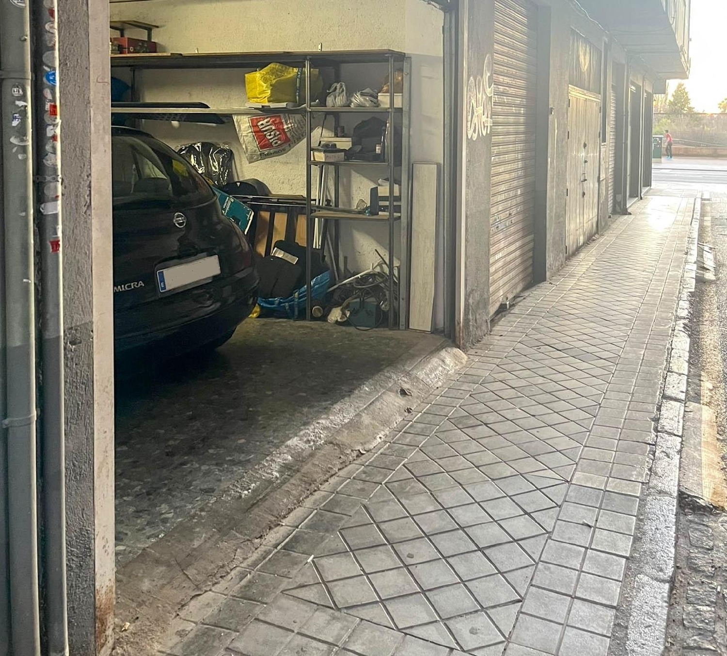  till salu lokal Barrio De Granada Alacantí 8