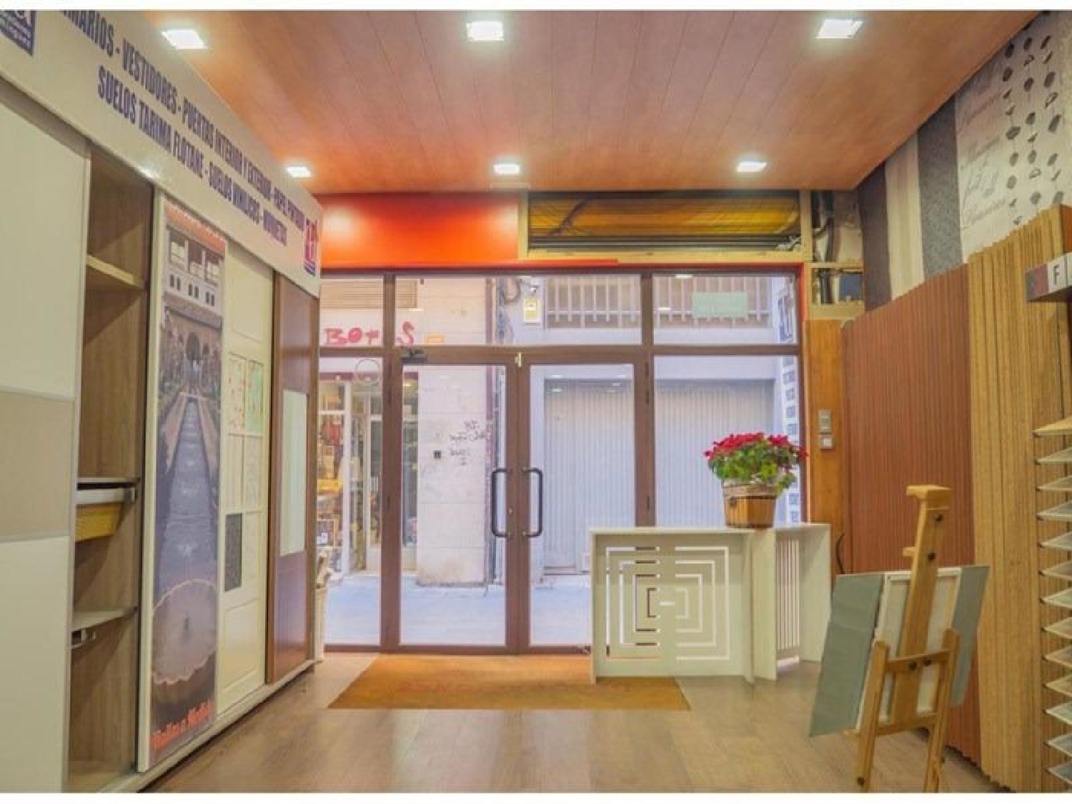  till salu lokal Barrio De Granada Alacantí 7