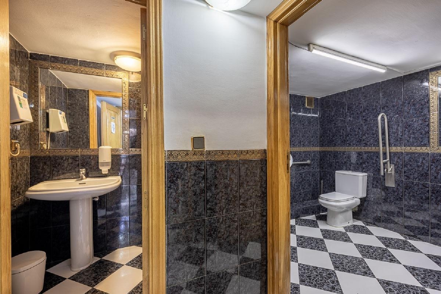  for sale commercial premise Barrio De Granada Alacantí 8