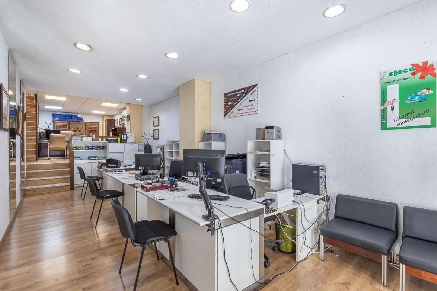  till salu lokal Barrio De Granada Alacantí 5