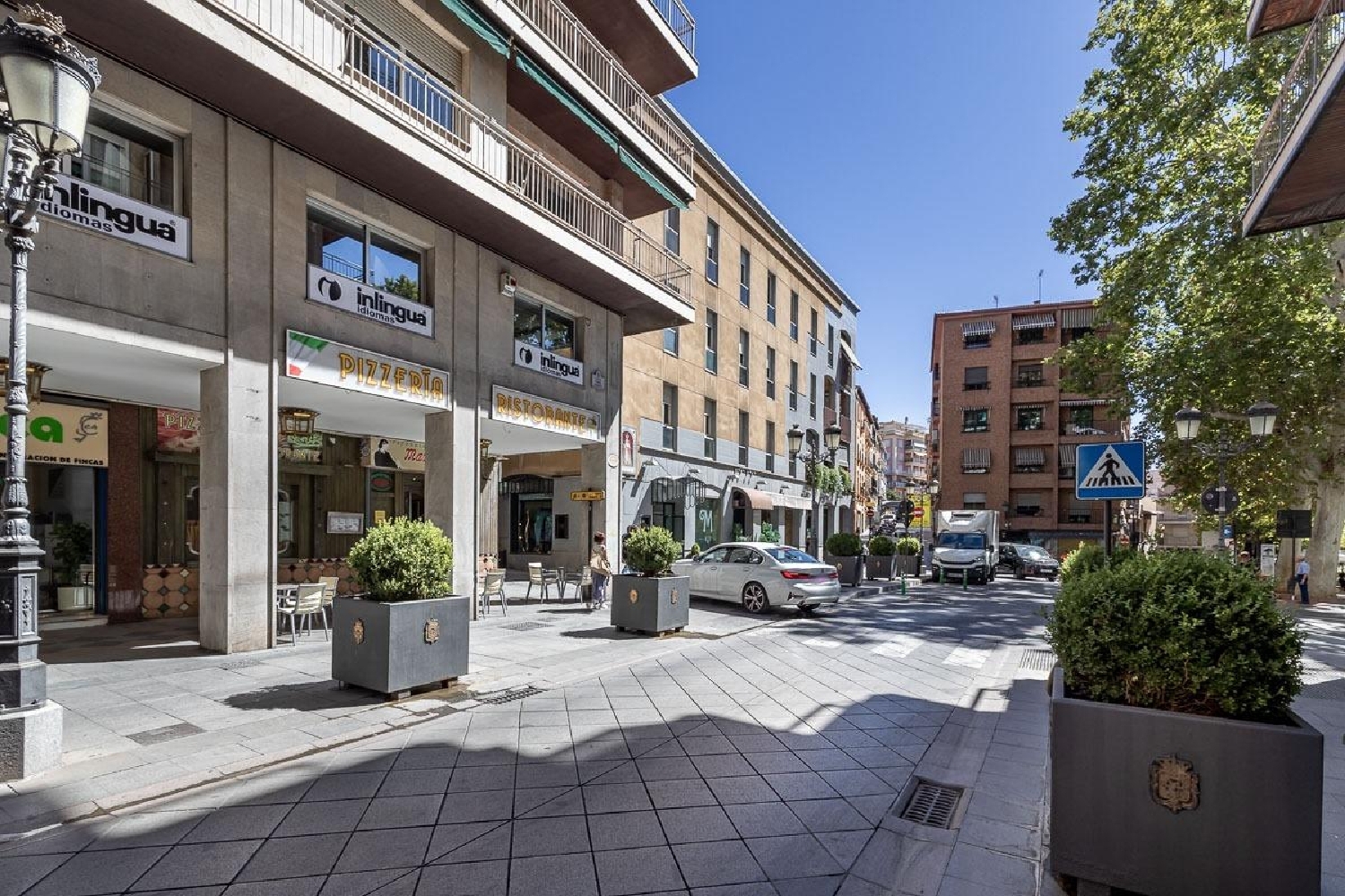  till salu lokal Barrio De Granada Alacantí 2
