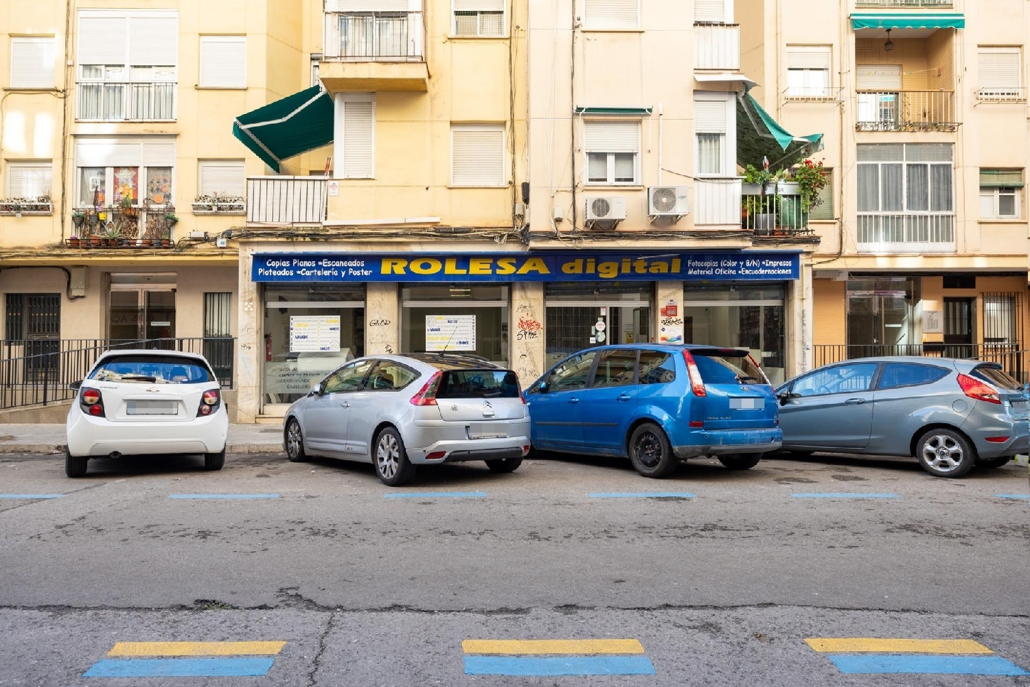 till salu lokal Barrio De Granada Alacantí 3