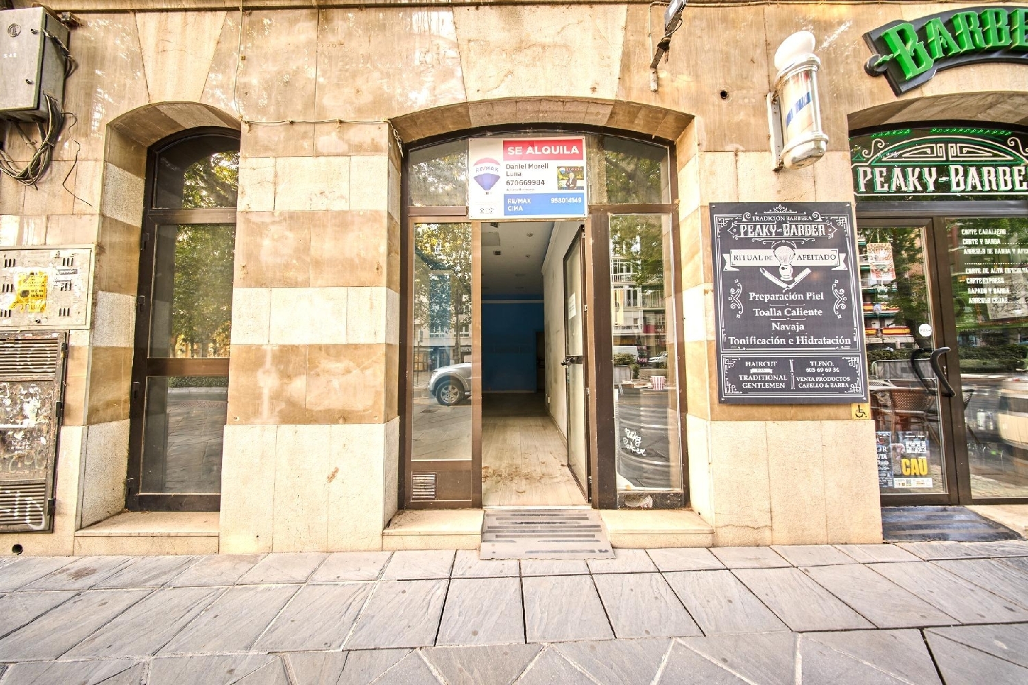 for sale commercial premise Barrio De Granada Alacantí 2