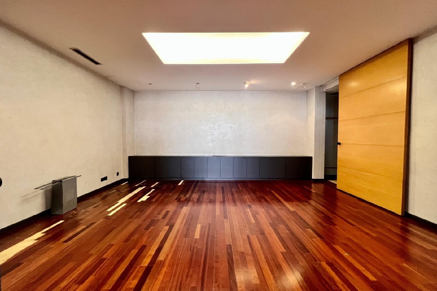  te koop bedrijfsruimte Barrio De Granada Alacantí 5
