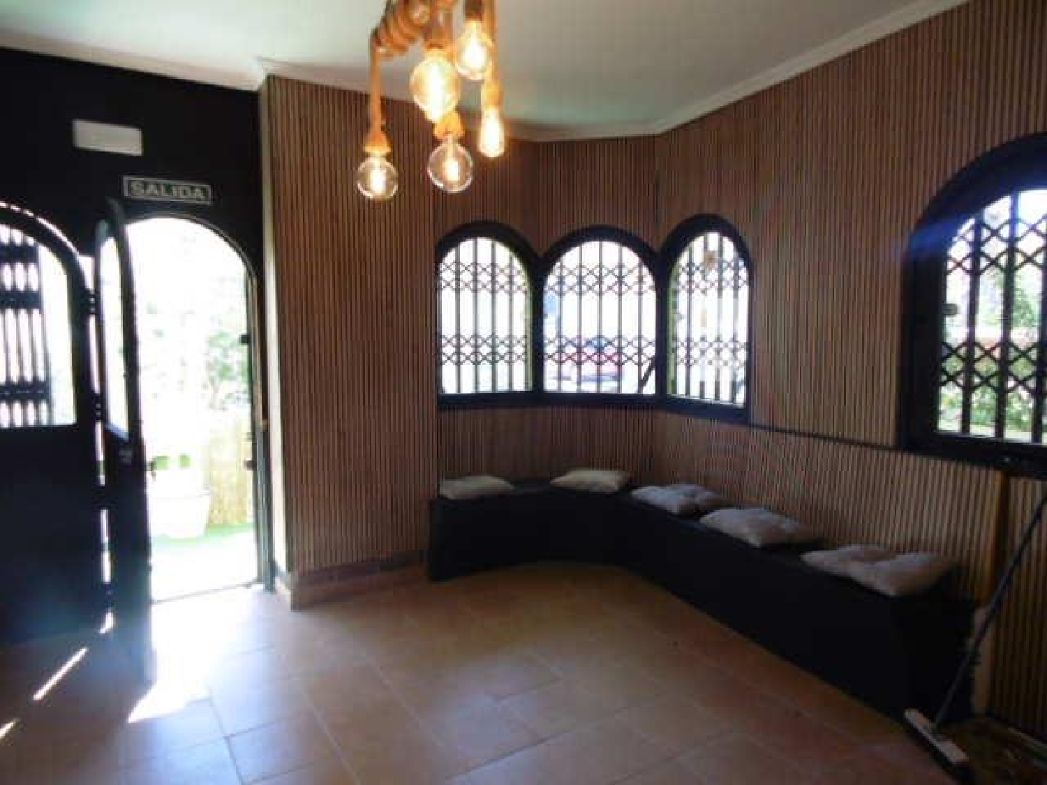  for sale commercial premise Benidorm (Centro) Marina Baixa 2