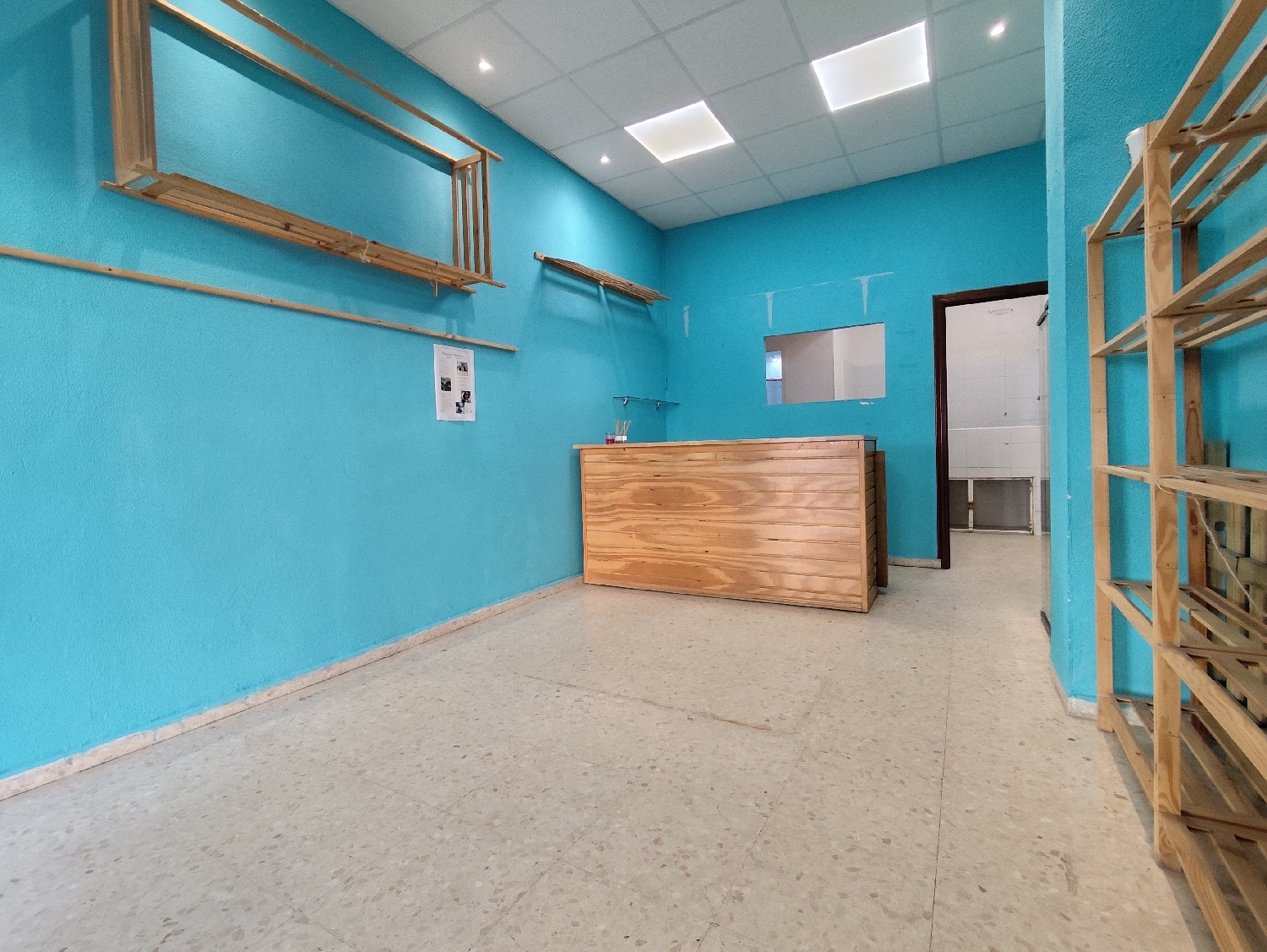  for sale commercial premise Camas Metropolitana De Sevilla 5