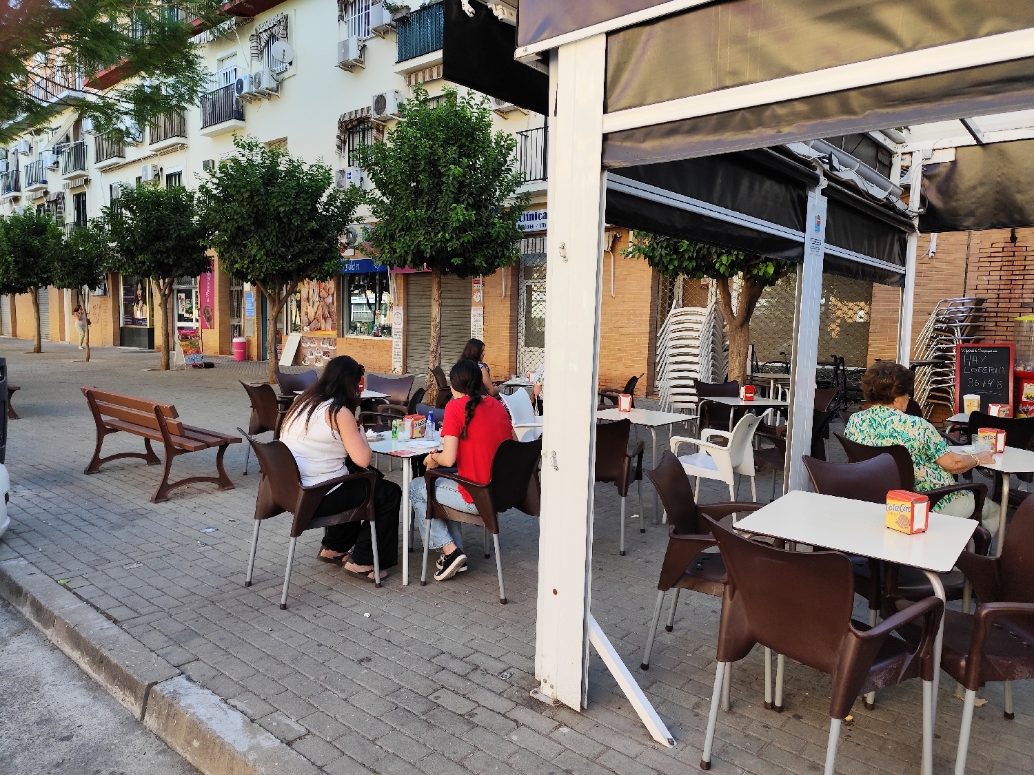  for sale commercial premise Camas Metropolitana De Sevilla 2