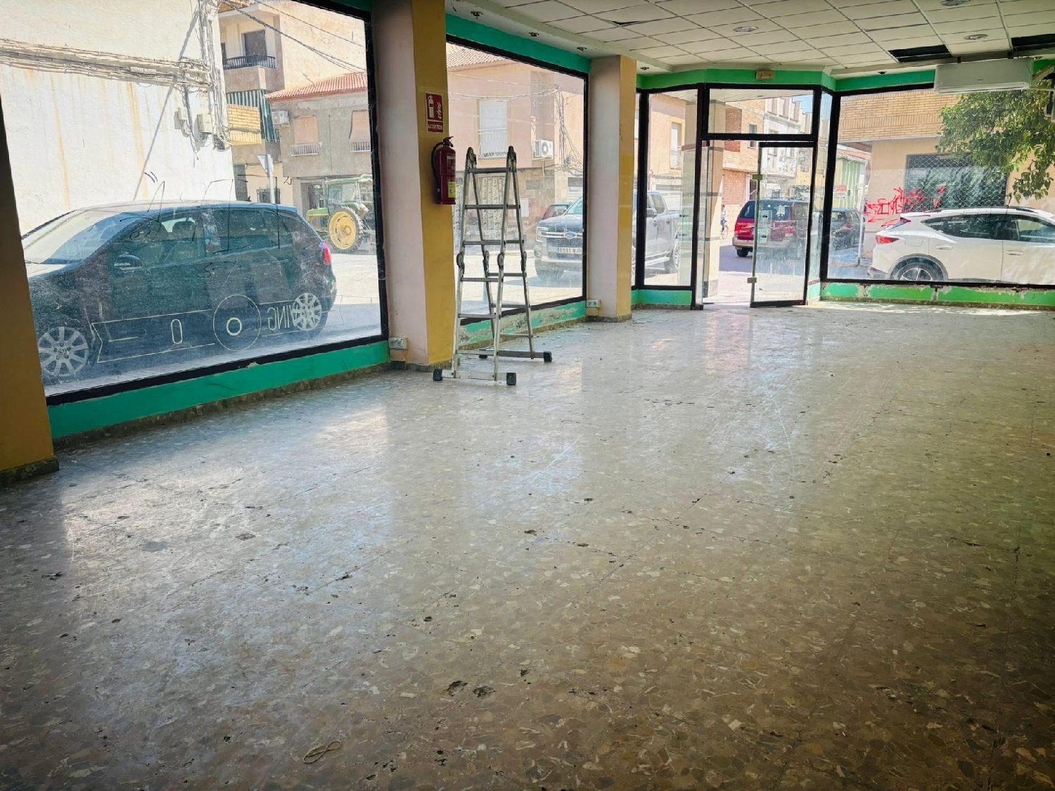  for sale commercial premise Huétor-Tájar Loja 7