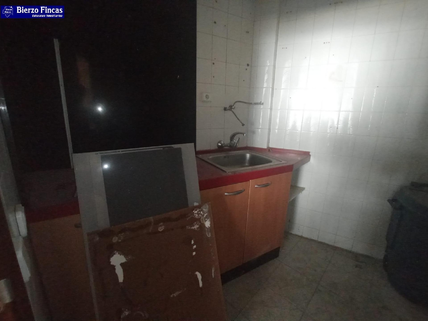  till salu lokal León De Abaixo Arzúa 7