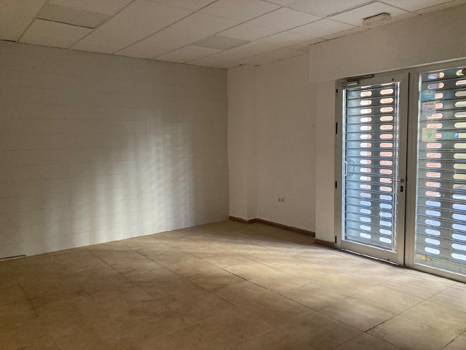  for sale commercial premise Maracena Vega De Granada 2