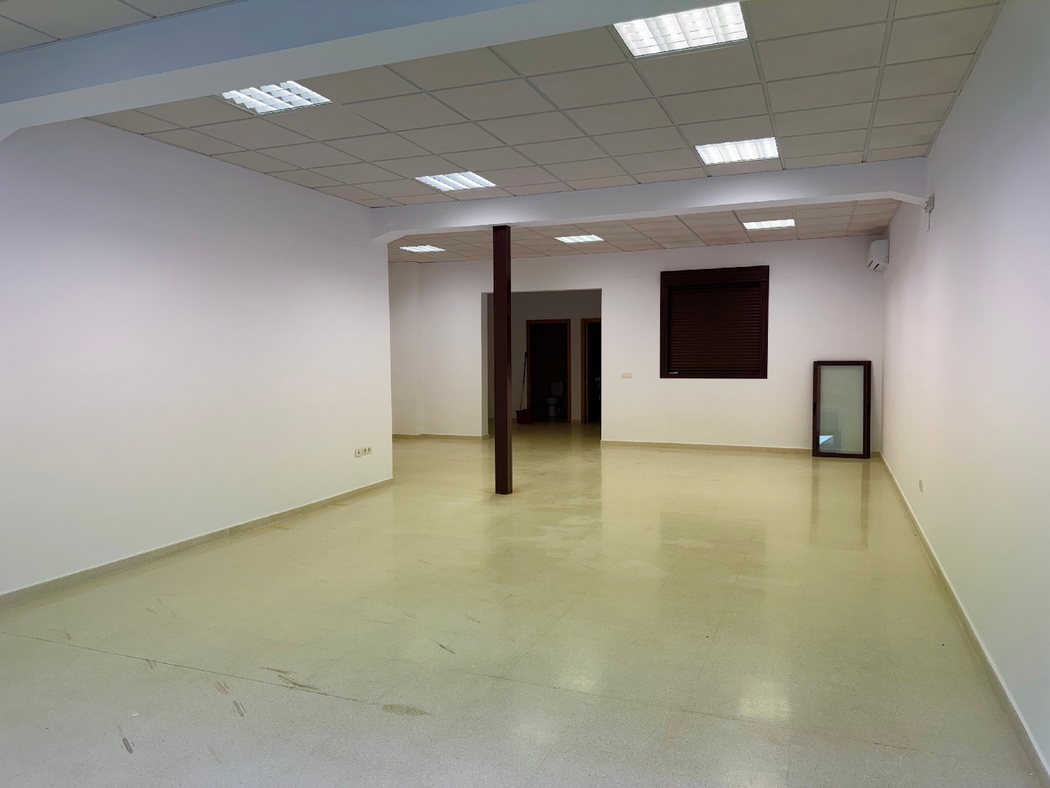  till salu lokal Olivares Aljarafe 1