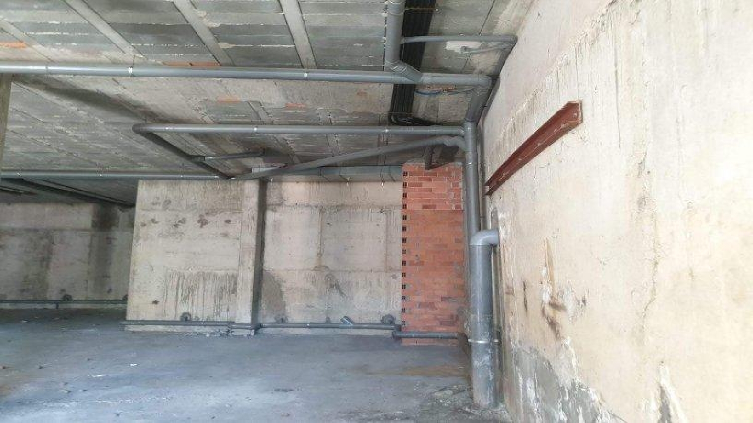  for sale commercial premise Pontevedra Centro Echegaray Pontevedra 8