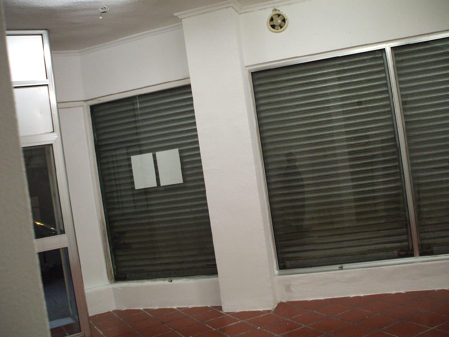  till salu lokal Sevilla La Nueva Sur 3