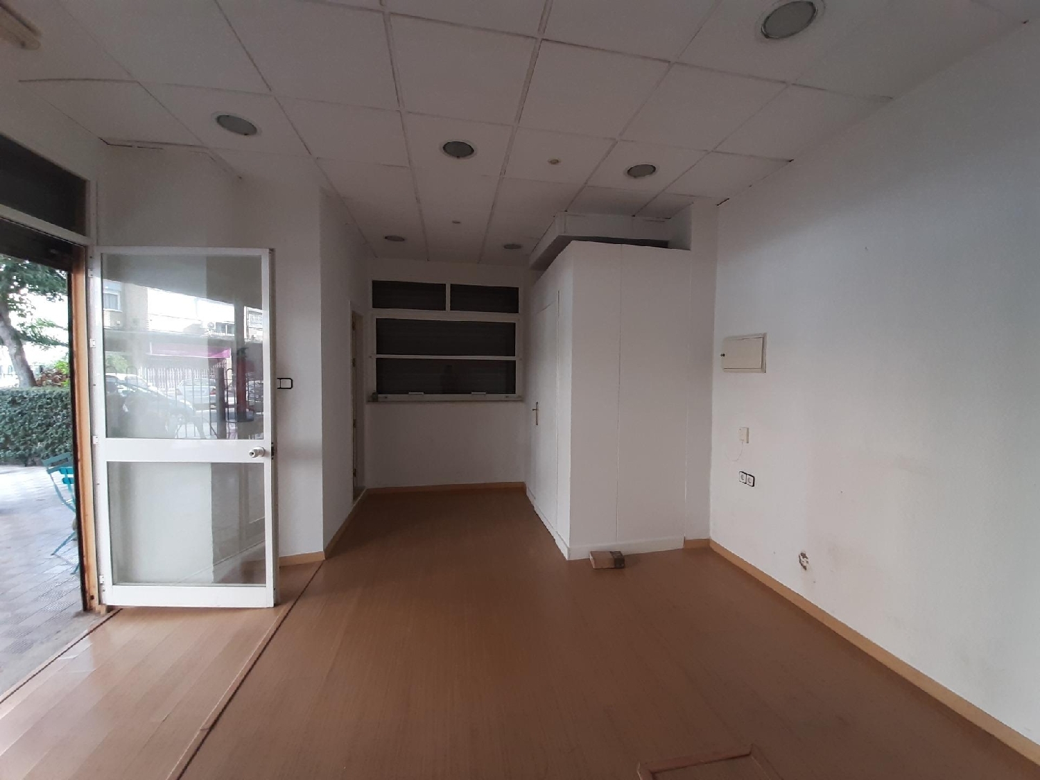  for sale commercial premise Sevilla La Nueva Sur 2