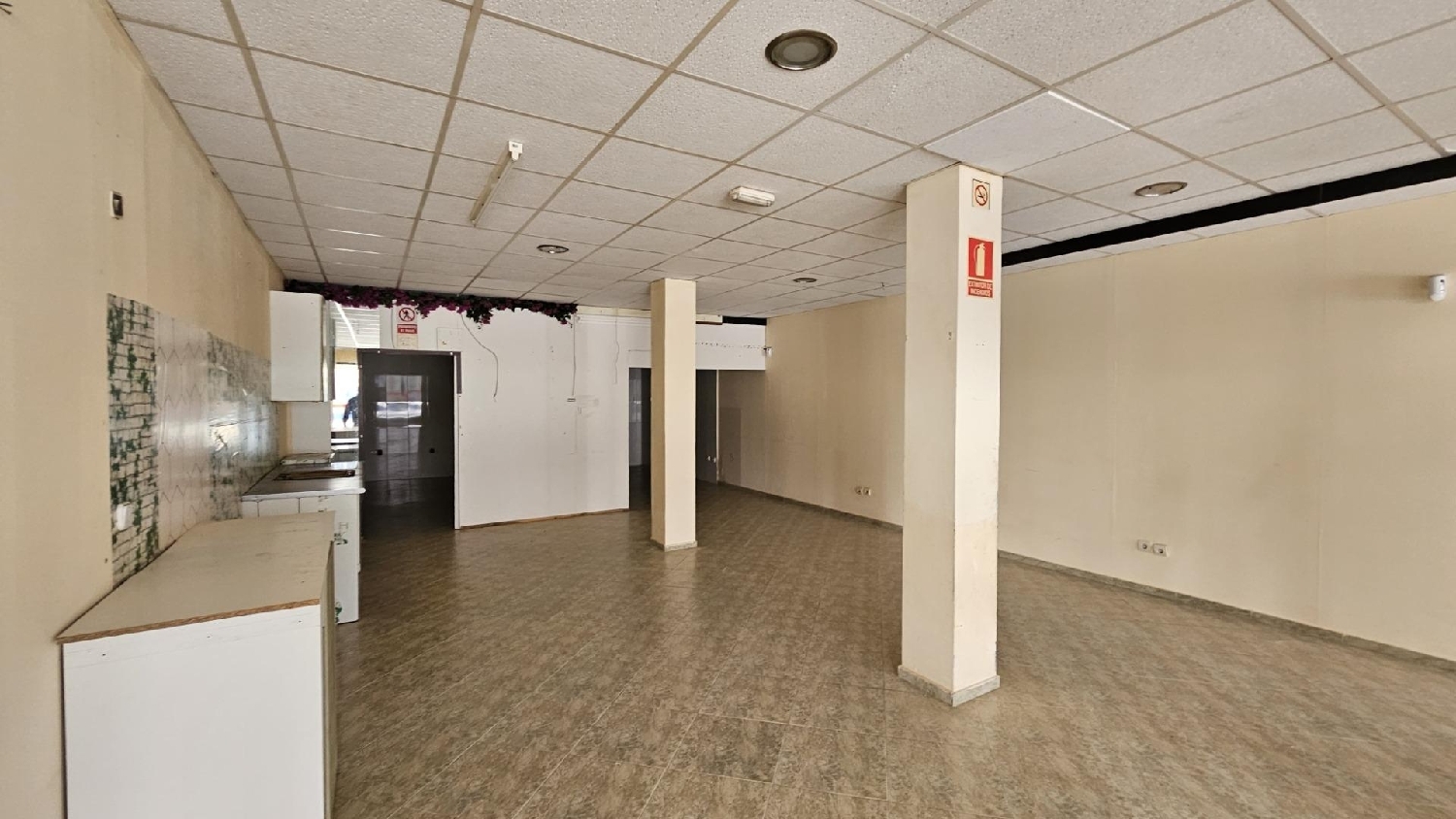  à vendre local commercial Torres De La Alameda Cuenca Del Henares 6