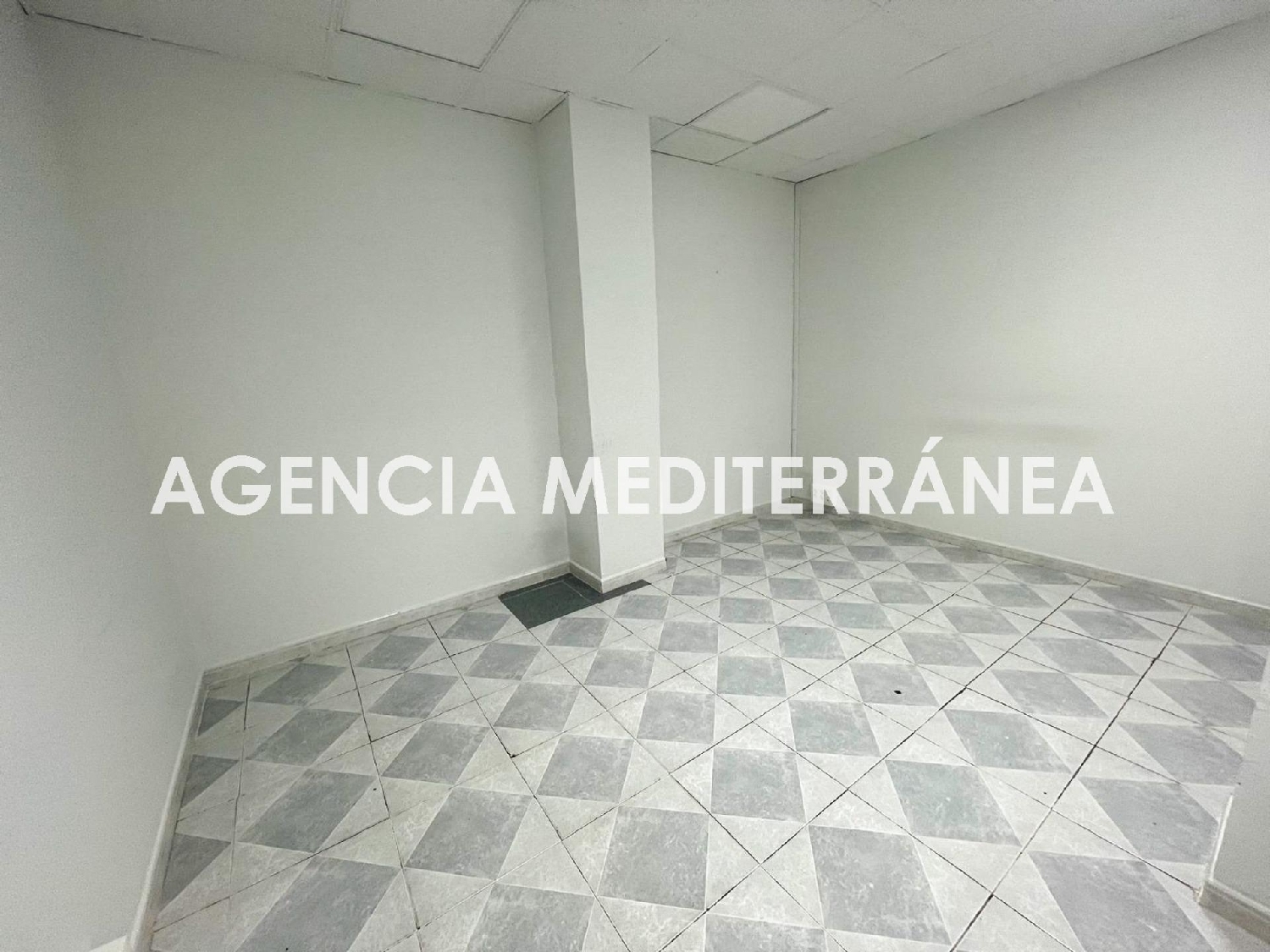  till salu lokal Valencia De Las Torres Campiña Sur 6