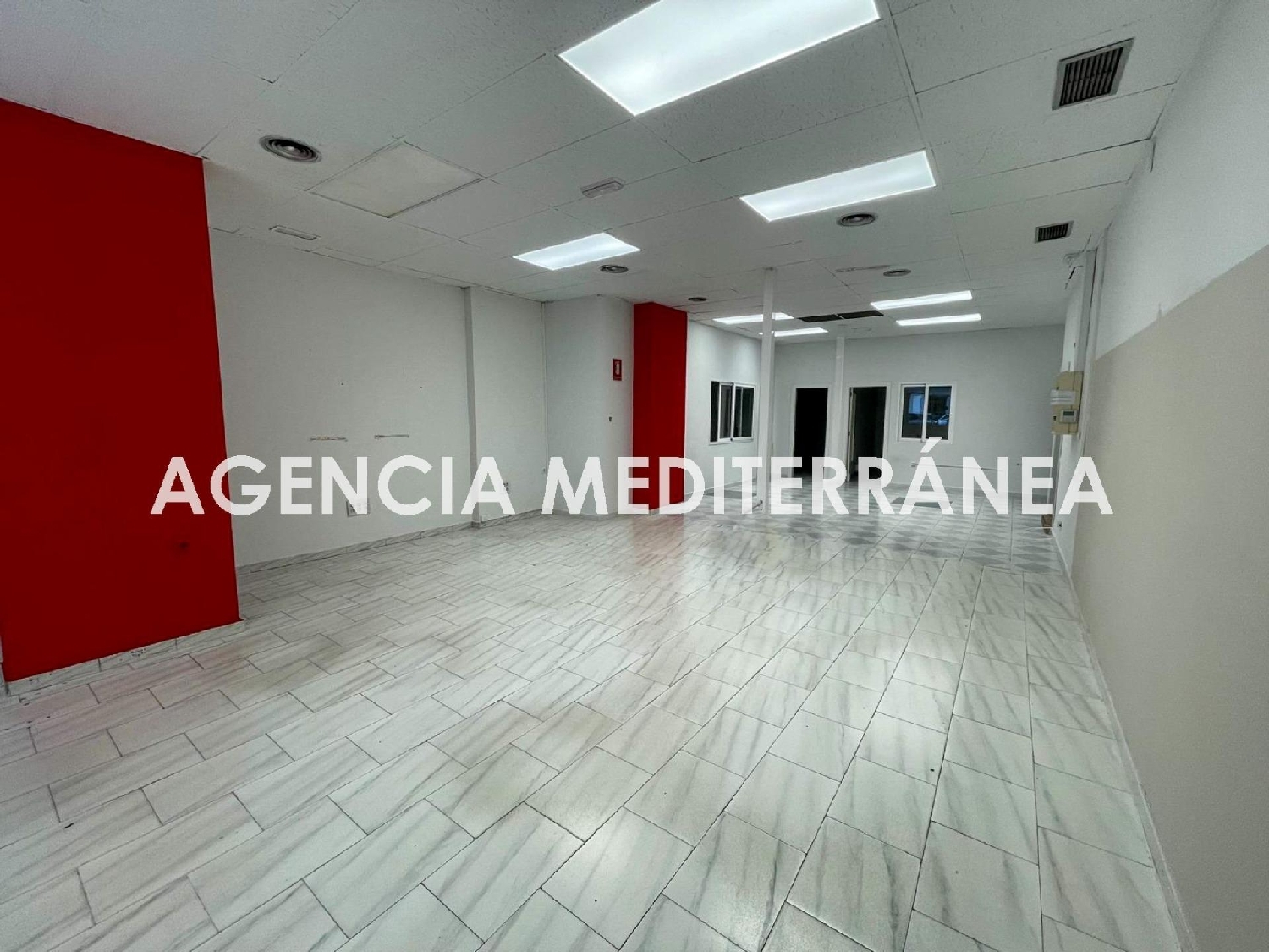  till salu lokal Valencia De Las Torres Campiña Sur 5