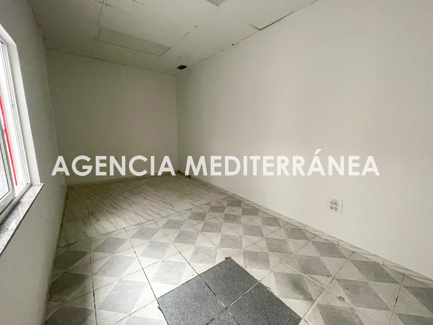  till salu lokal Valencia De Las Torres Campiña Sur 8
