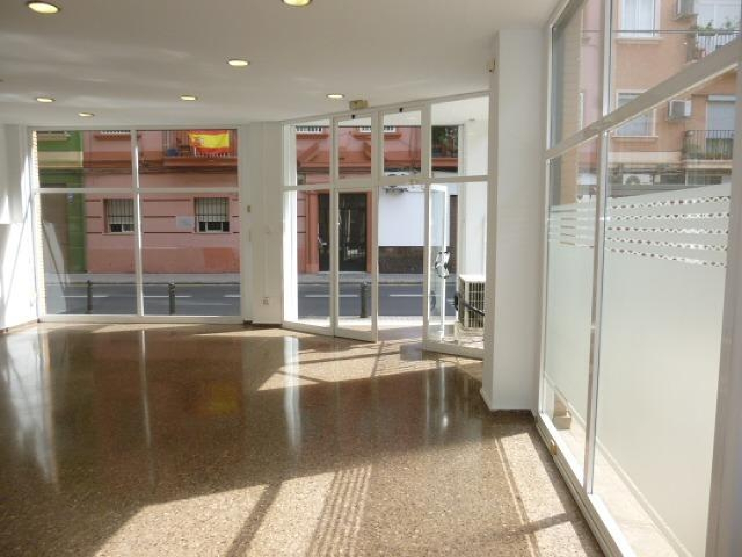 te koop bedrijfsruimte Valencia De Las Torres Campiña Sur 4