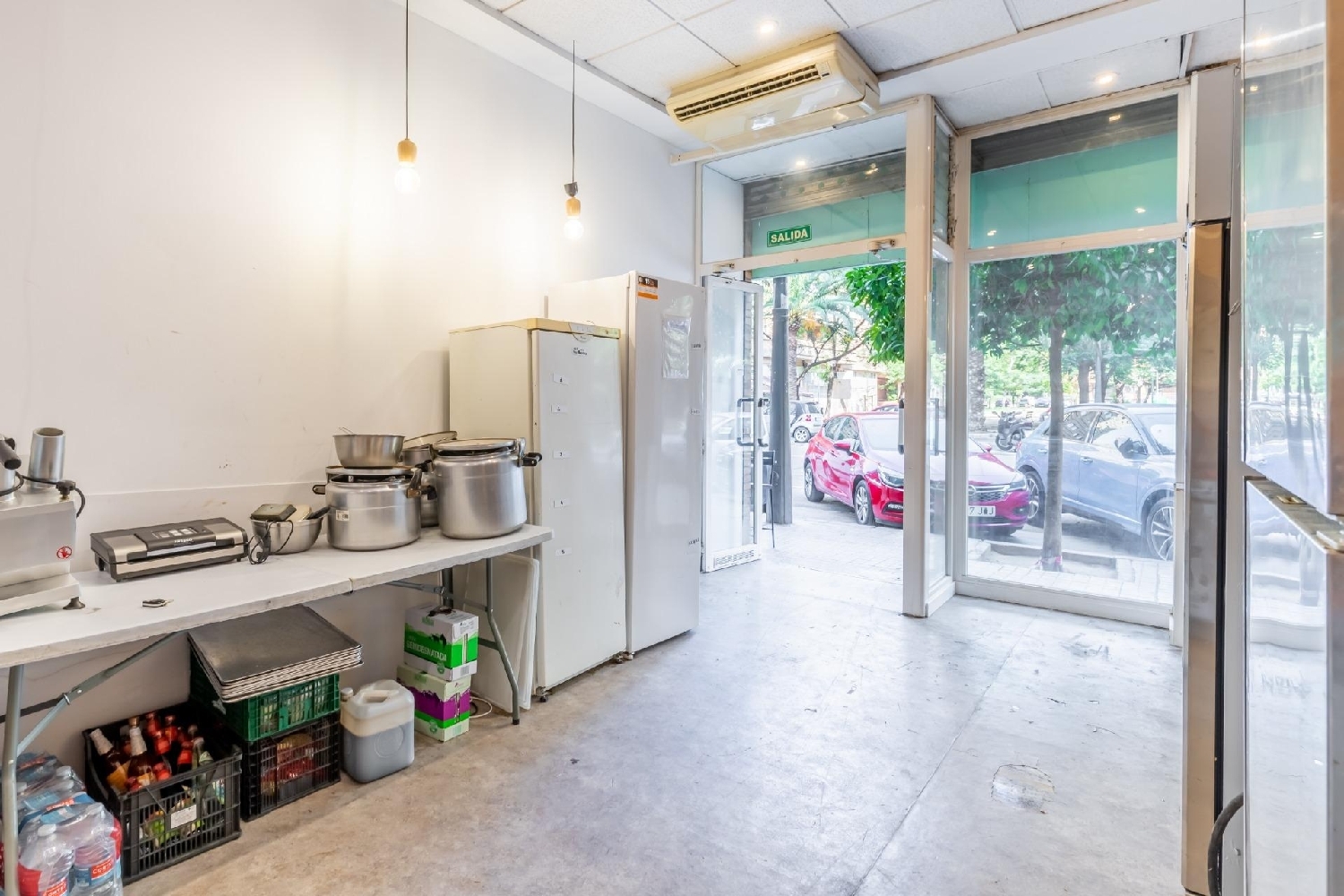 till salu lokal Valencia De Las Torres Campiña Sur 2