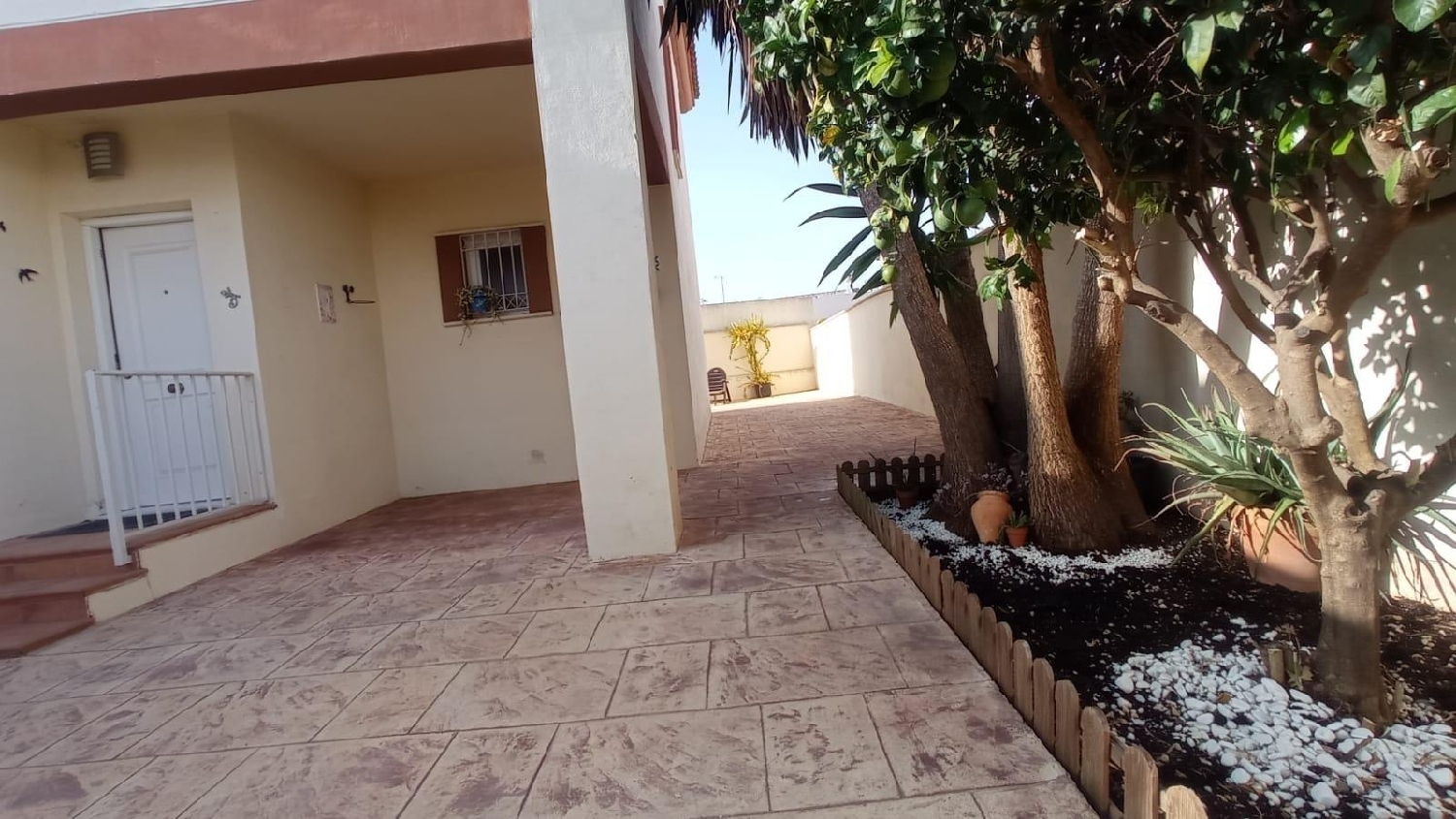  te koop twee-onder-een-kapwoning Bollullos De La Mitación Aljarafe 4