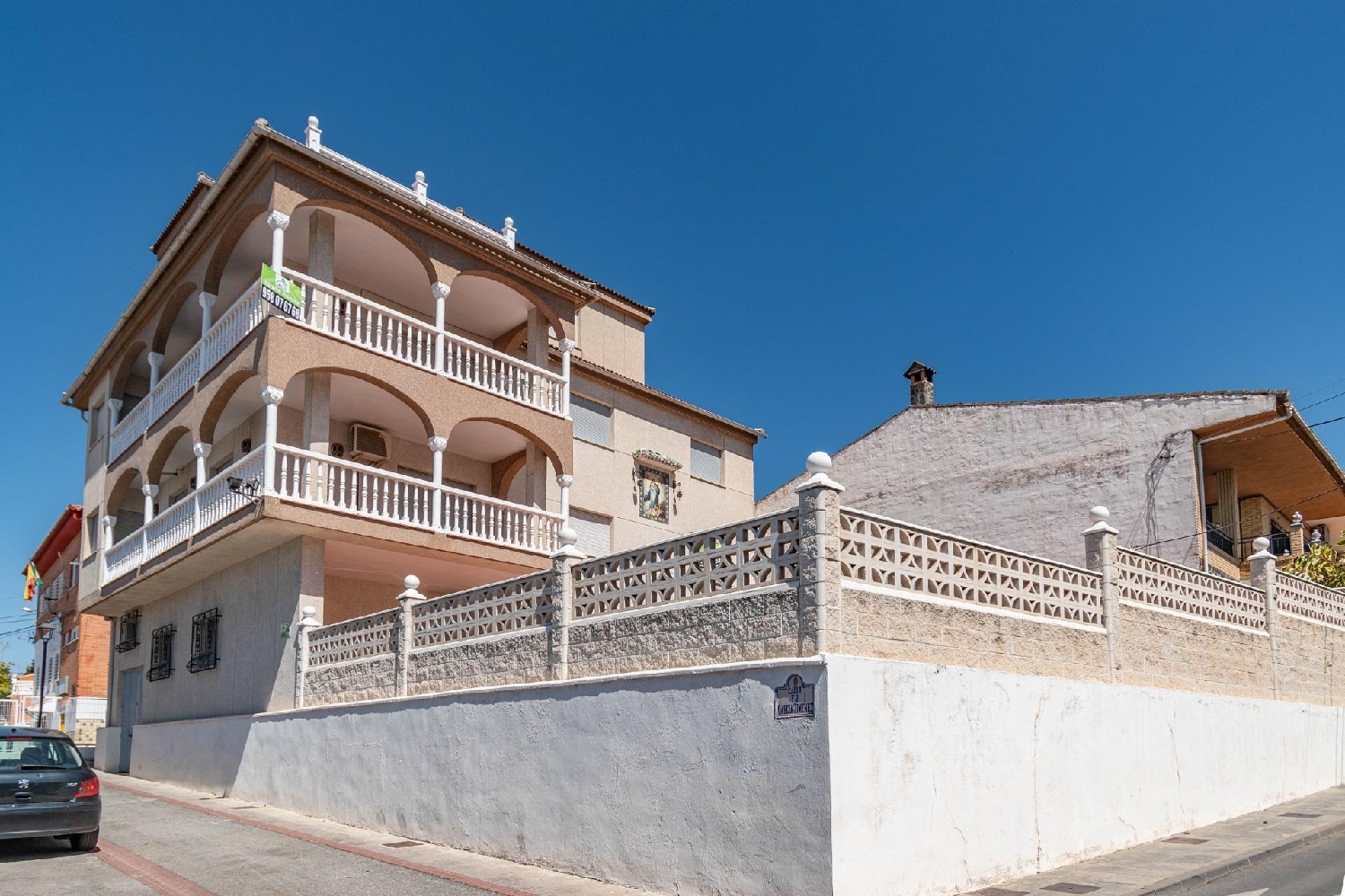  for sale semi-detached house Jun Vega De Granada 4