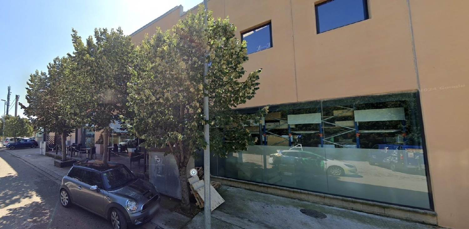  for sale shop Fontcoberta Pla De L'estany 5