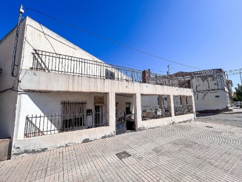 Macisvenda Oriental terraced house foto