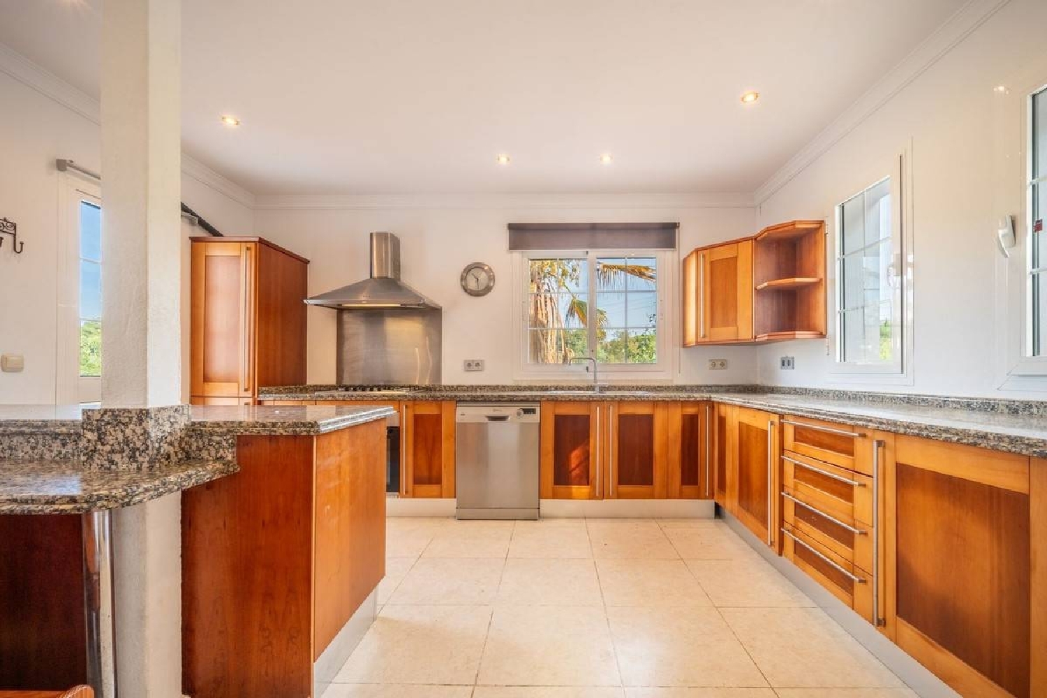  te koop villa Elviria Costa Del Sol Occidental 2