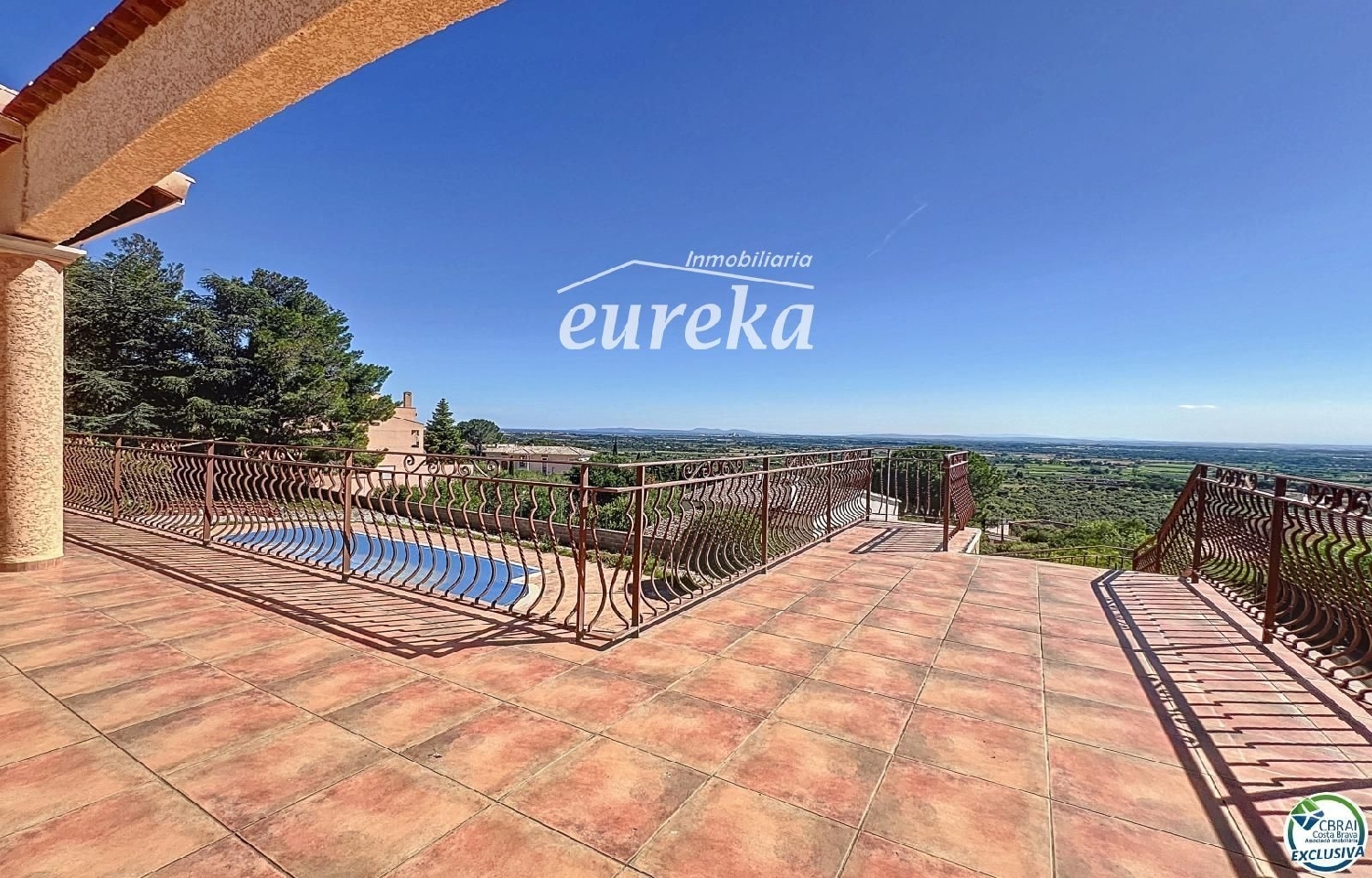  till salu villa Pau Alt Empordà 18