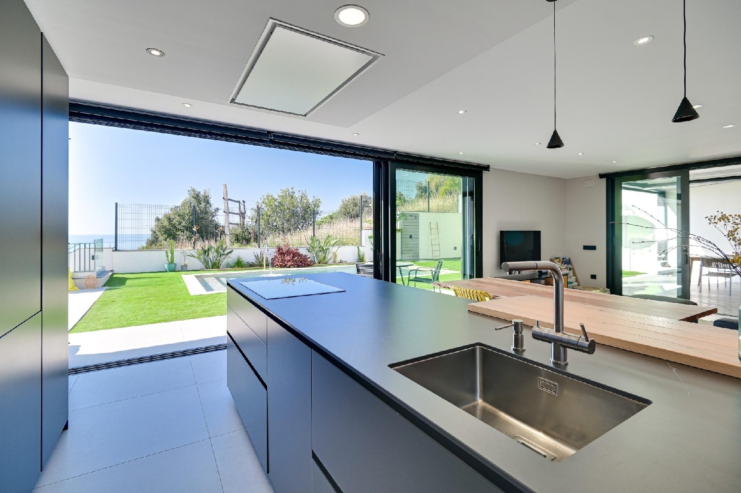  for sale villa Santa Susanna Maresme 40