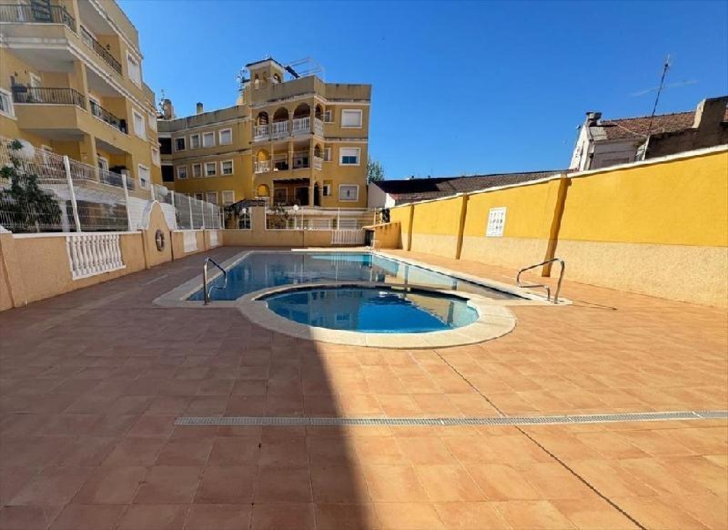 for sale apartment Almoradí Baix Segura 1
