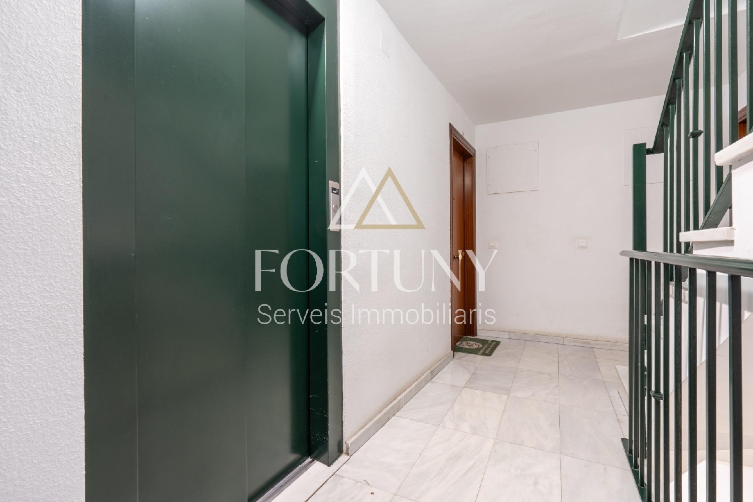  for sale apartment Barriada Les Tres Creus Bages 3