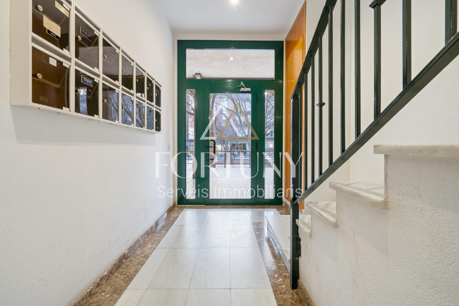  for sale apartment Barriada Les Tres Creus Bages 2