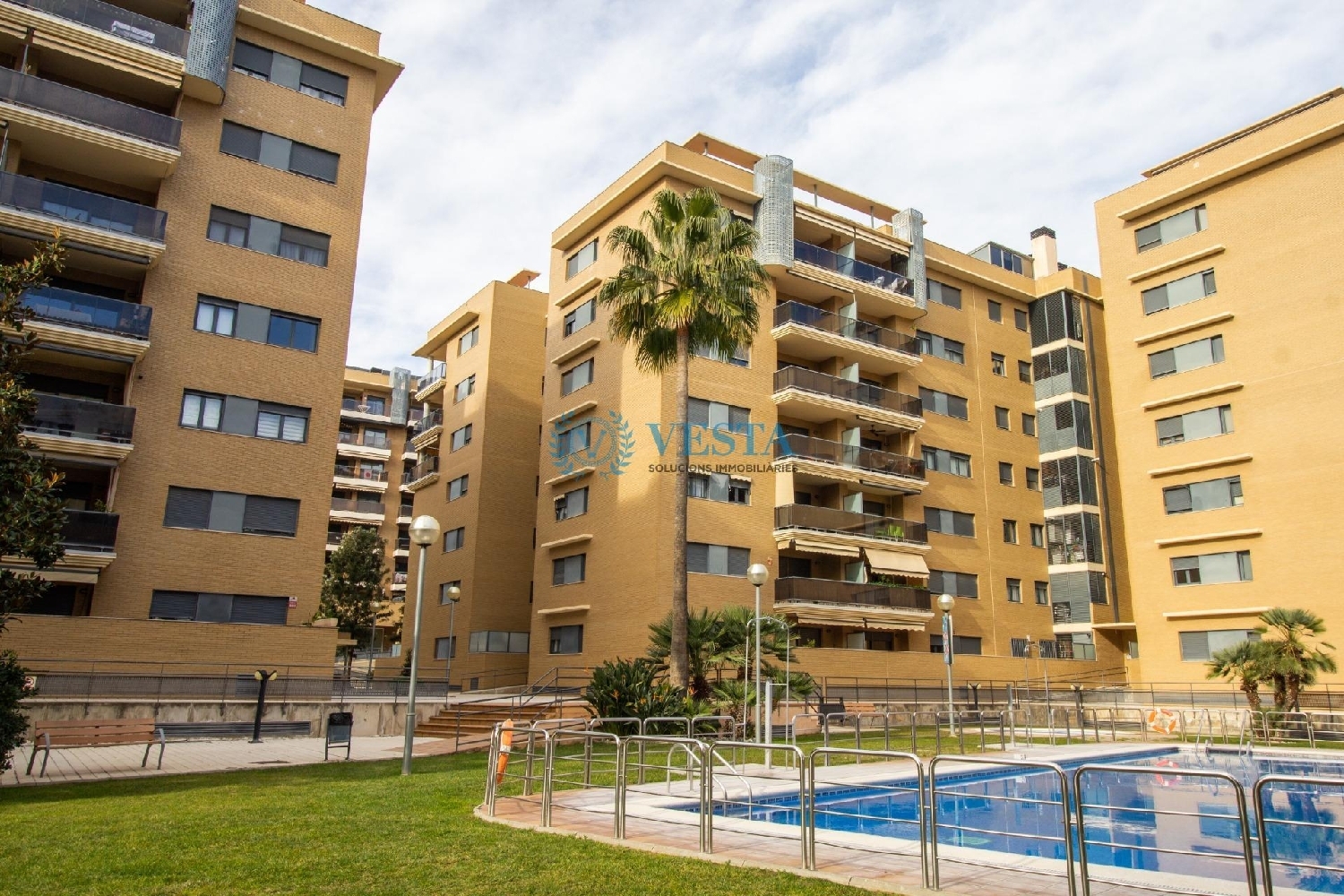  for sale apartment Barriada Les Tres Creus Bages 2
