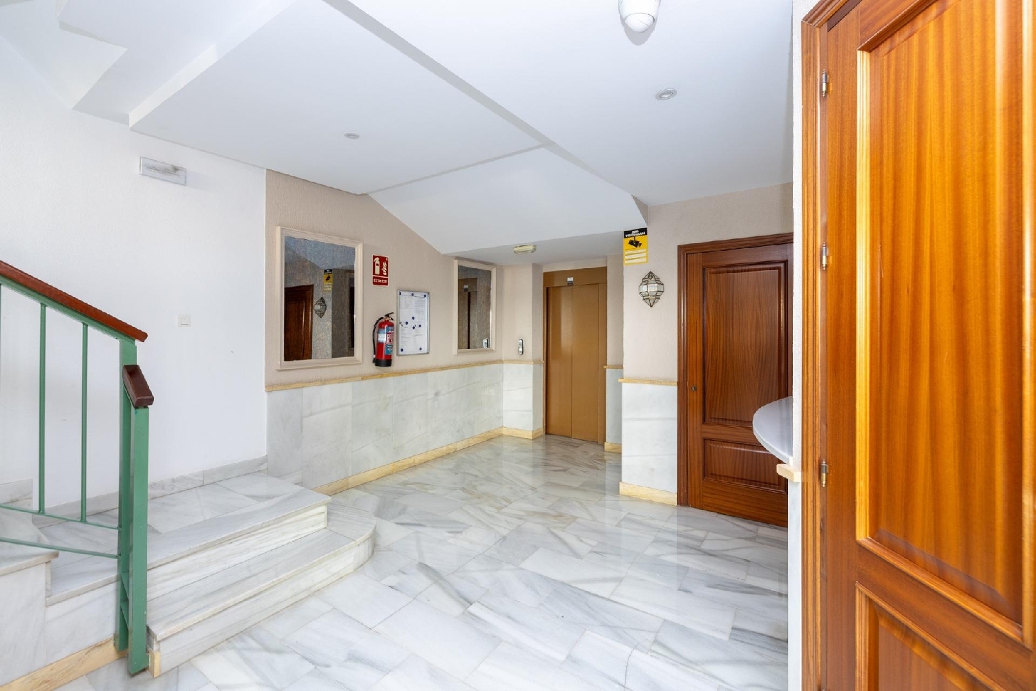 till salu lägenhet Barrio De Granada Alacantí 2