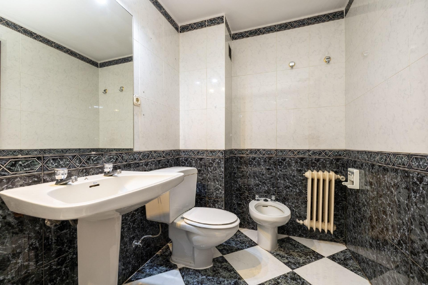  till salu lägenhet Barrio De Granada Alacantí 5