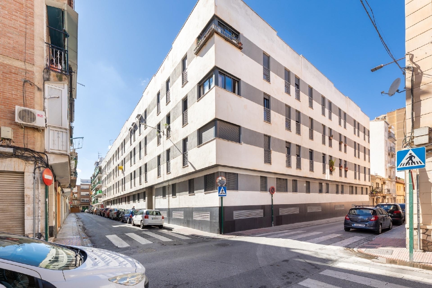 till salu lägenhet Barrio De Granada Alacantí 1