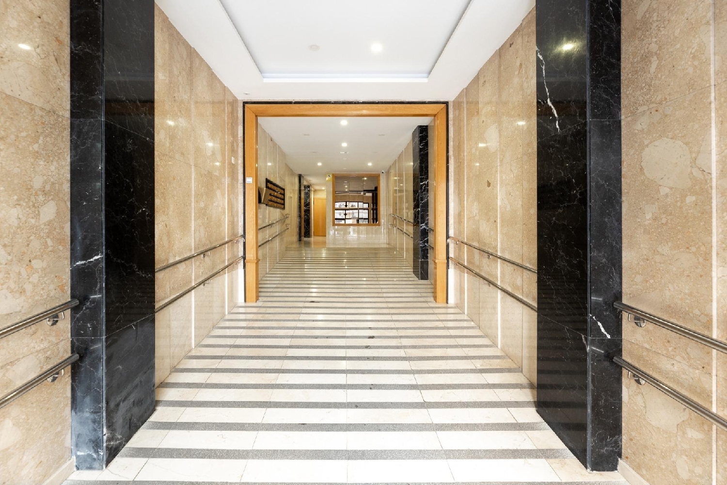  till salu lägenhet Barrio De Granada Alacantí 3