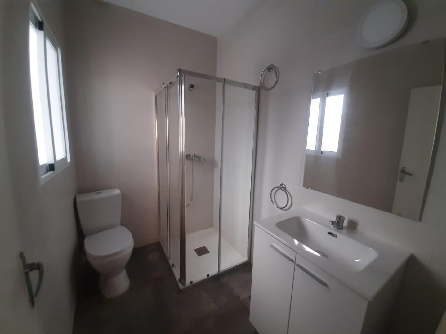 till salu lägenhet Barrio De Granada Alacantí 7