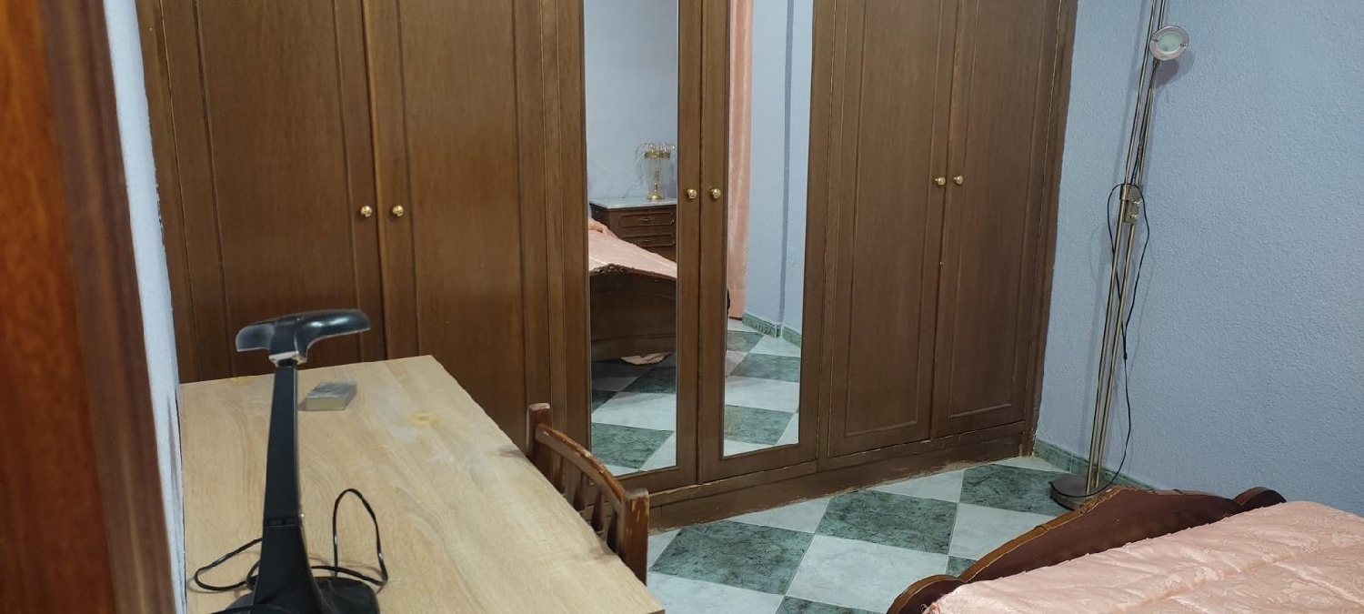 till salu lägenhet Barrio De Granada Alacantí 4