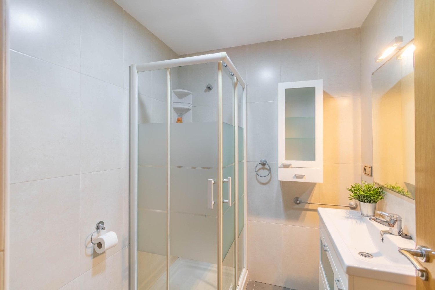 till salu lägenhet Garinoain Media Oriental 6