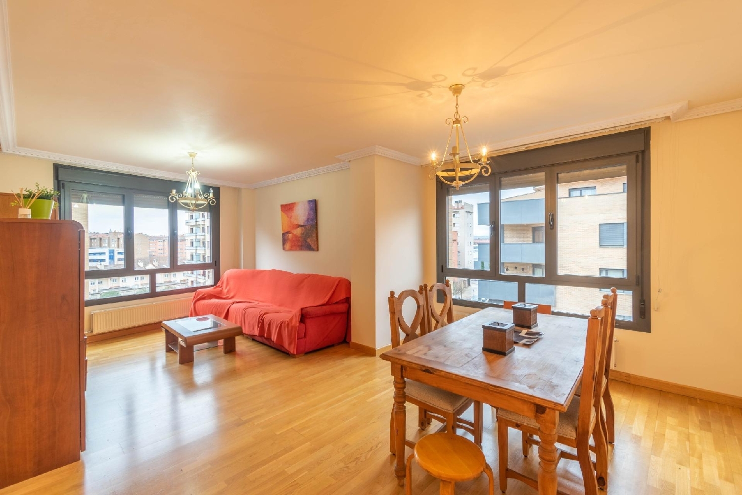  till salu lägenhet Sánsoain Media Oriental 3