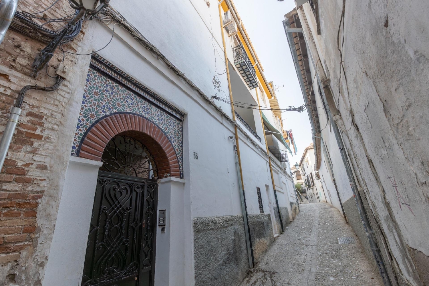  for sale building Barrio De Granada Alacantí 1