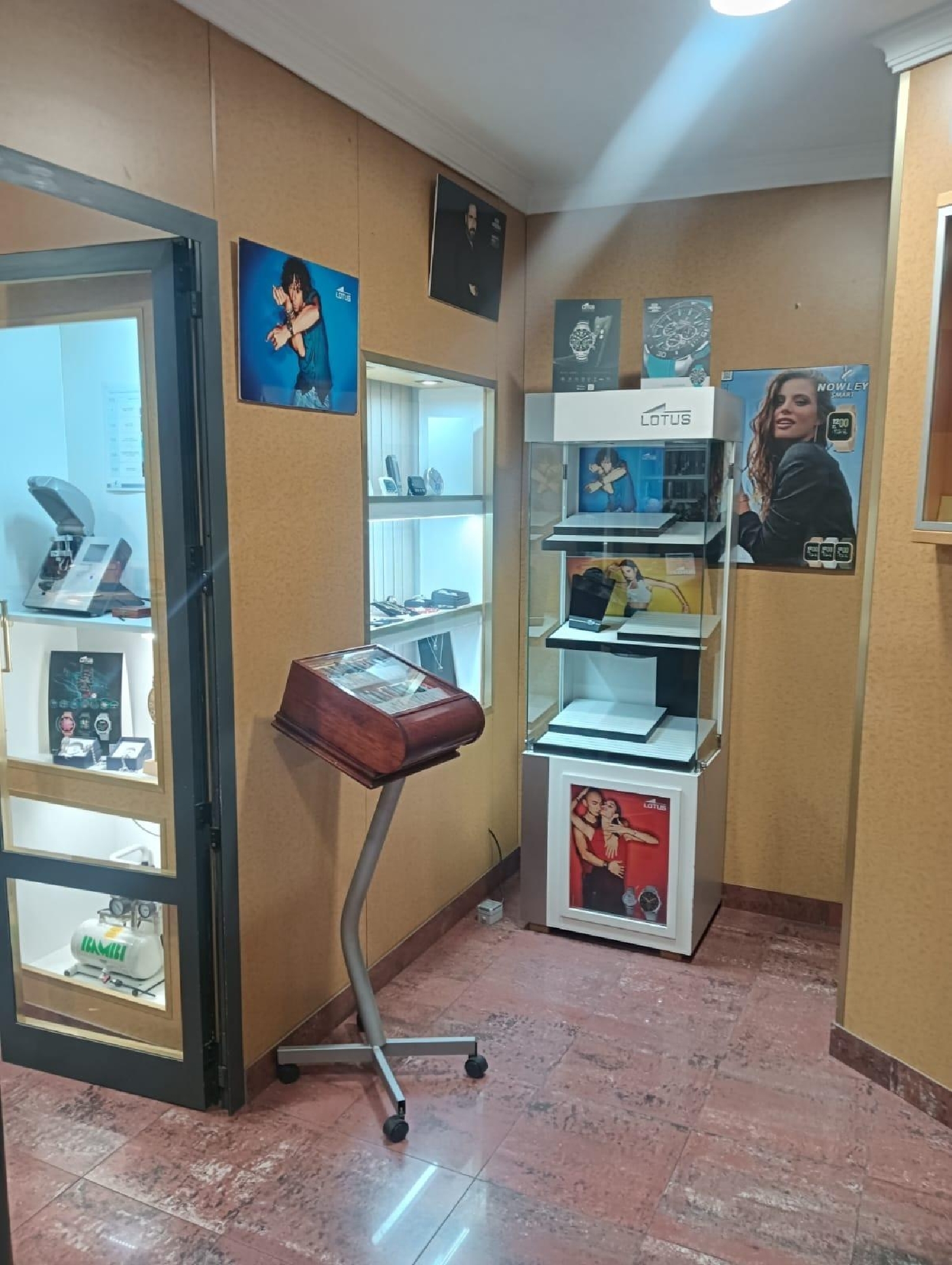  till salu kommersiell Barriada Les Tres Creus Bages 3