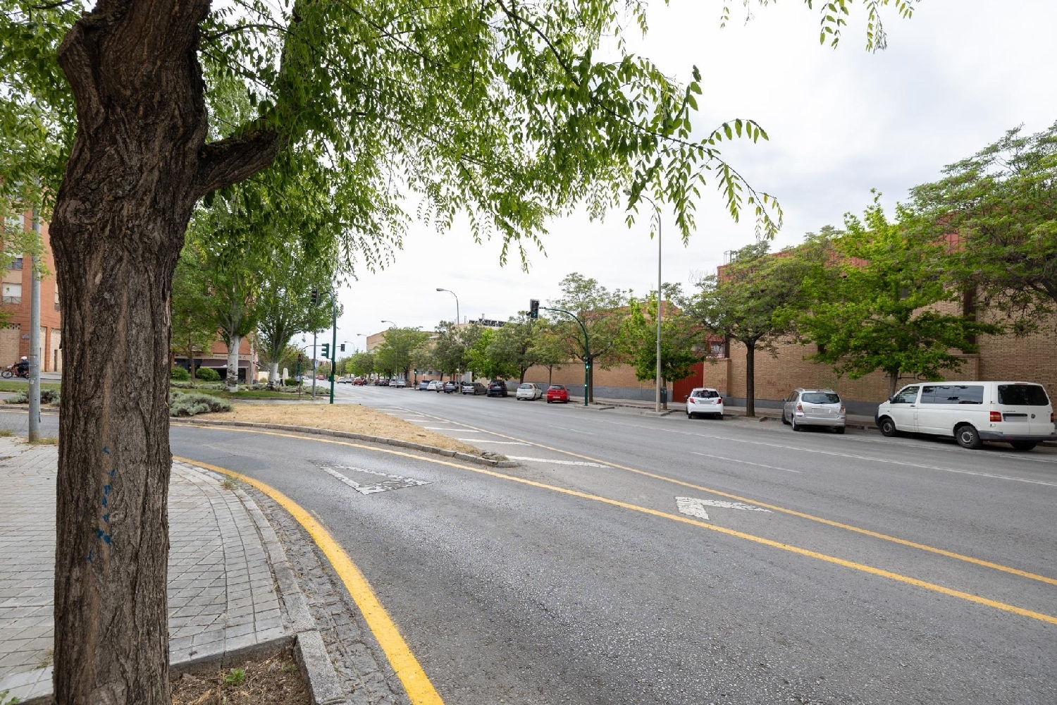 te koop bedrijfsruimte/ kantoor Barrio De Granada Alacantí 8