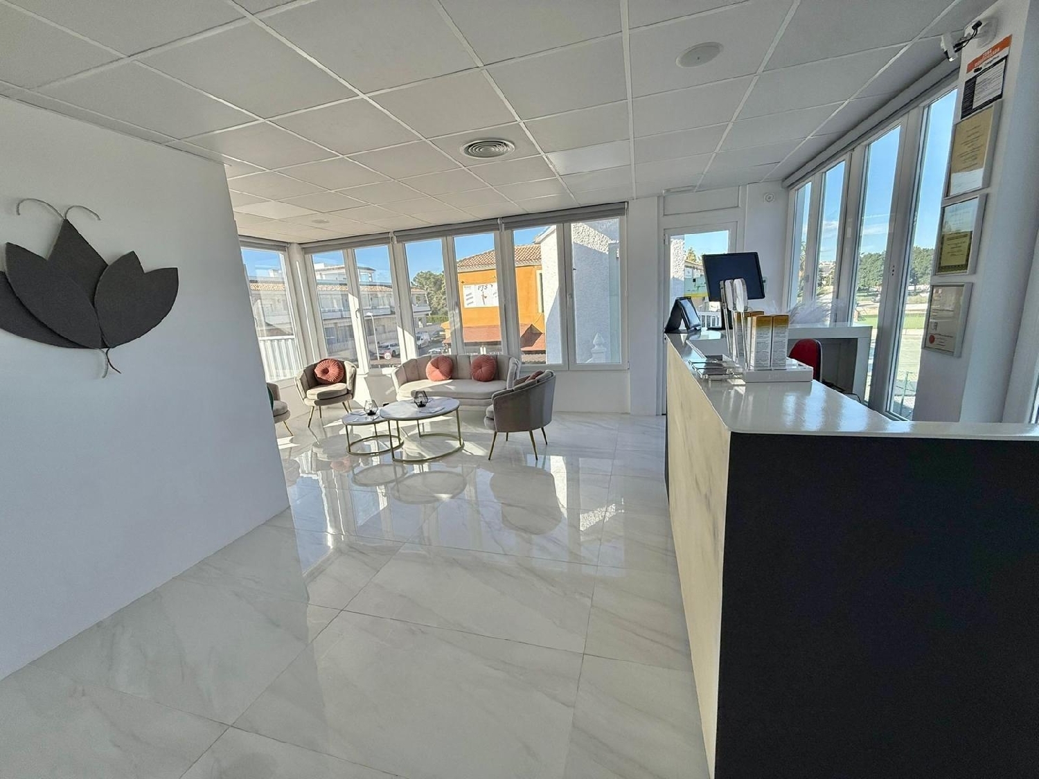  te koop bedrijfsruimte/ kantoor Ciudad Quesada Baix Segura 2