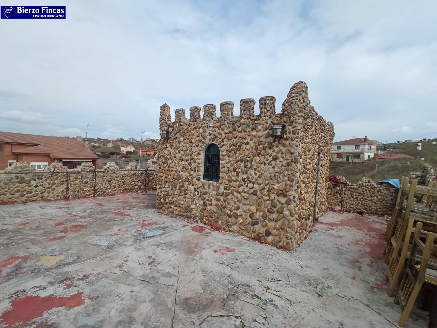  till salu kommersiell León De Abaixo Arzúa 8